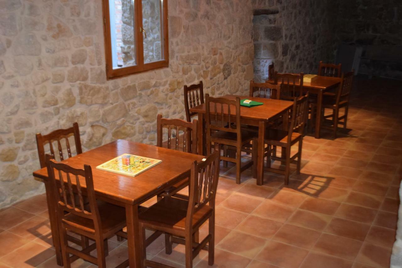 Apartamentos La Muralla Horta de Sant Joan Ngoại thất bức ảnh