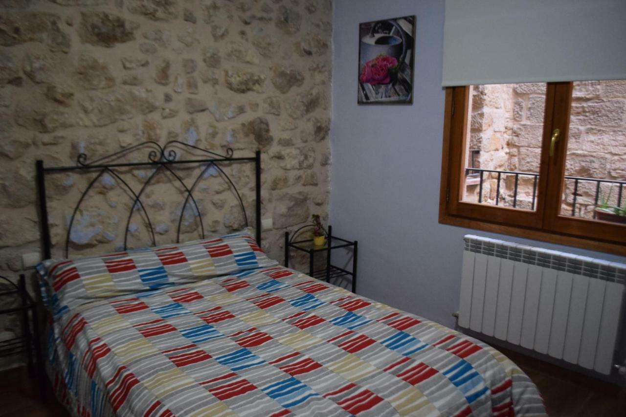 Apartamentos La Muralla Horta de Sant Joan Ngoại thất bức ảnh